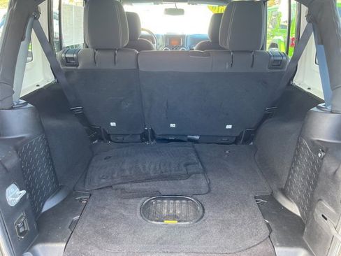 Used 2016 Jeep Wrangler Unlimited Sahara w/ Dual Top Group image 10