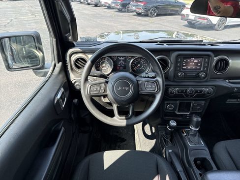 Used 2021 Jeep Wrangler Unlimited Sport AWD/4WD image 15