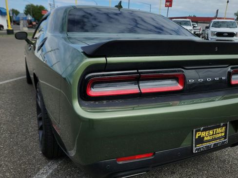 Used 2022 Dodge Challenger R/T Scat Pack RWD image 11
