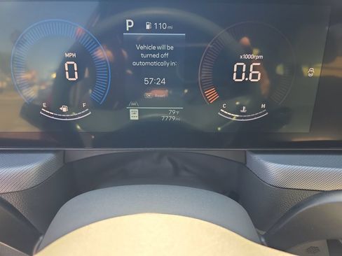Used 2025 Hyundai Sonata SEL FWD image 15