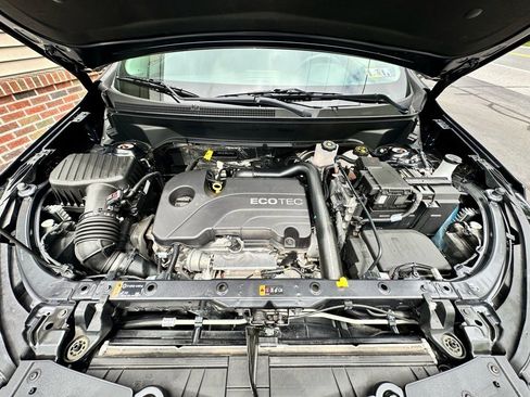 Used 2022 Chevrolet Equinox LT image 21