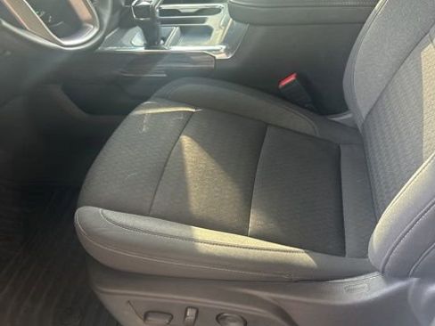 Used 2024 GMC Sierra 1500 Elevation w/ Preferred Package image 12