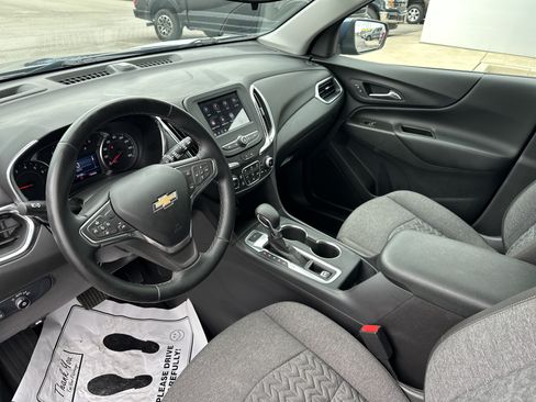 Used 2024 Chevrolet Equinox LT AWD/4WD image 7