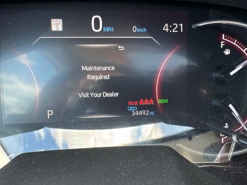 Used 2023 Toyota RAV4 XLE Premium FWD image 10