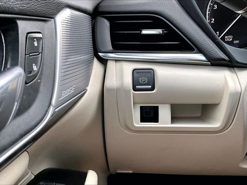 Used 2022 Cadillac CT4 Luxury w/ Sun And Sound Package image 36