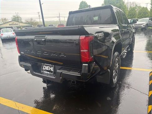 New 2026 Toyota Tacoma TRD Sport AWD/4WD image 5