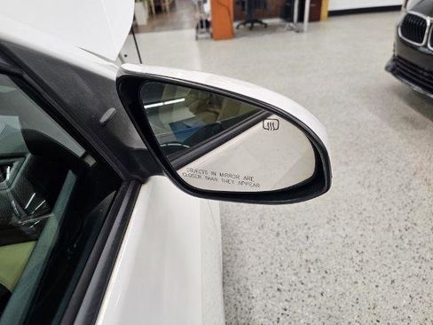 Used 2017 Toyota Corolla LE w/ LE Premium Package image 38