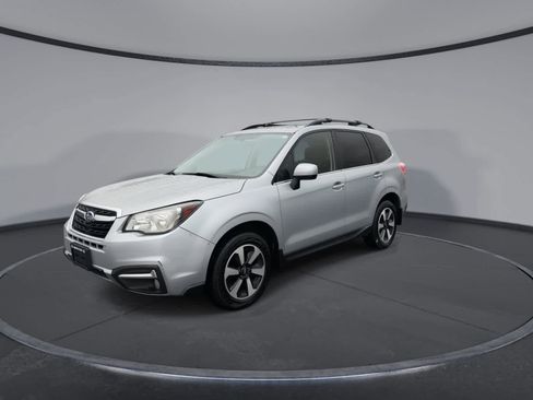 Used 2018 Subaru Forester 2.5i Limited image 4