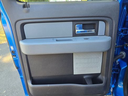 Used 2013 Ford F150 XLT w/ Mid Equipment Group AWD/4WD image 24