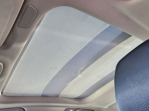 Used 2025 Volvo S60 T8 Plus image 15