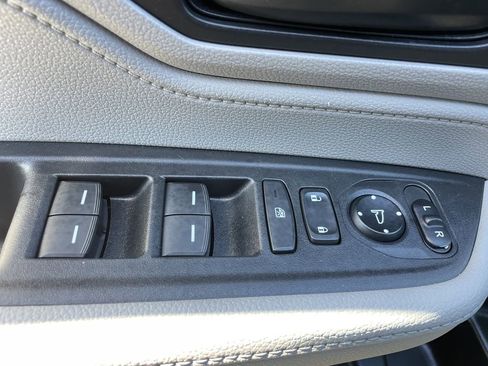 Used 2018 Honda Odyssey EX image 23