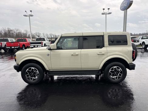 Used 2025 Ford Bronco Outer Banks image 5