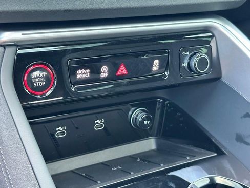 New 2026 Audi SQ5 Premium Plus AWD/4WD image 17