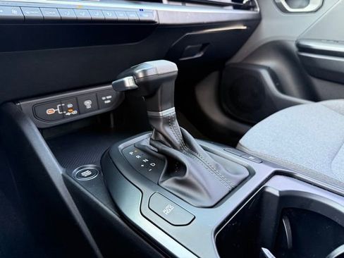 Certified 2025 Kia K4 LXS image 13