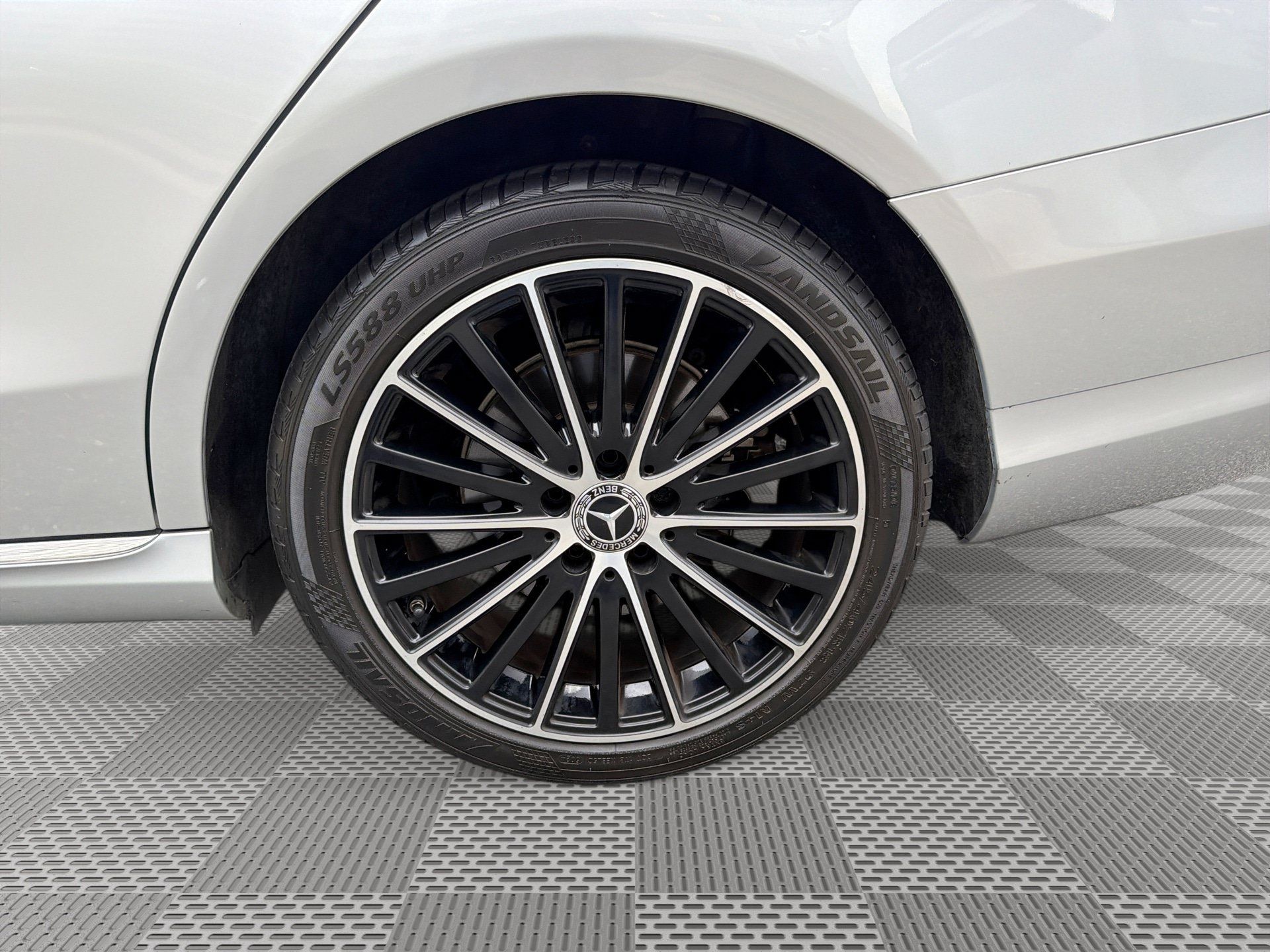 Used 2020 Mercedes-Benz C 300 Sedan w/ Premium Package image 29