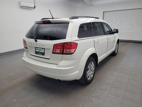 Used 2018 Dodge Journey SE image 9