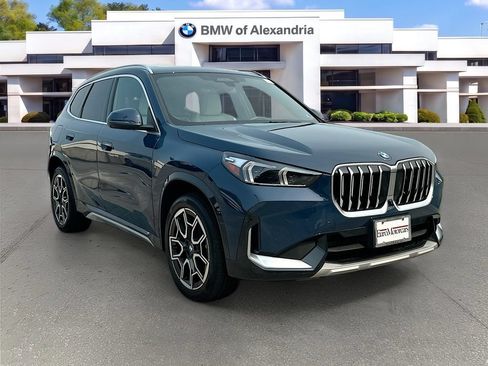 Used 2026 BMW X1 xDrive28i w/ Technology Package AWD/4WD image 3