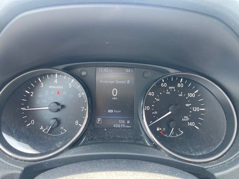 Certified 2020 Nissan Rogue SV FWD image 5
