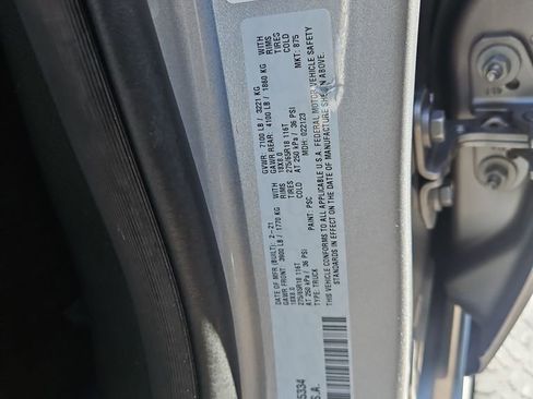 Used 2021 RAM 1500 Laramie image 29