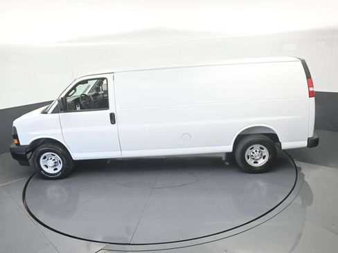 New 2026 Chevrolet Express 2500 Extended w/ Driver Convenience Package RWD image 39