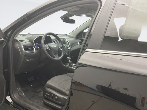 Used 2024 Chevrolet Equinox LT image 10