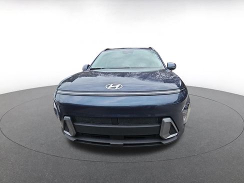 Used 2025 Hyundai Kona SEL image 3