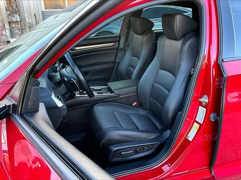 Used 2019 Honda Accord Sport image 8