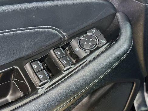 Certified 2019 Ford Edge Titanium w/ Cold Weather Package image 21