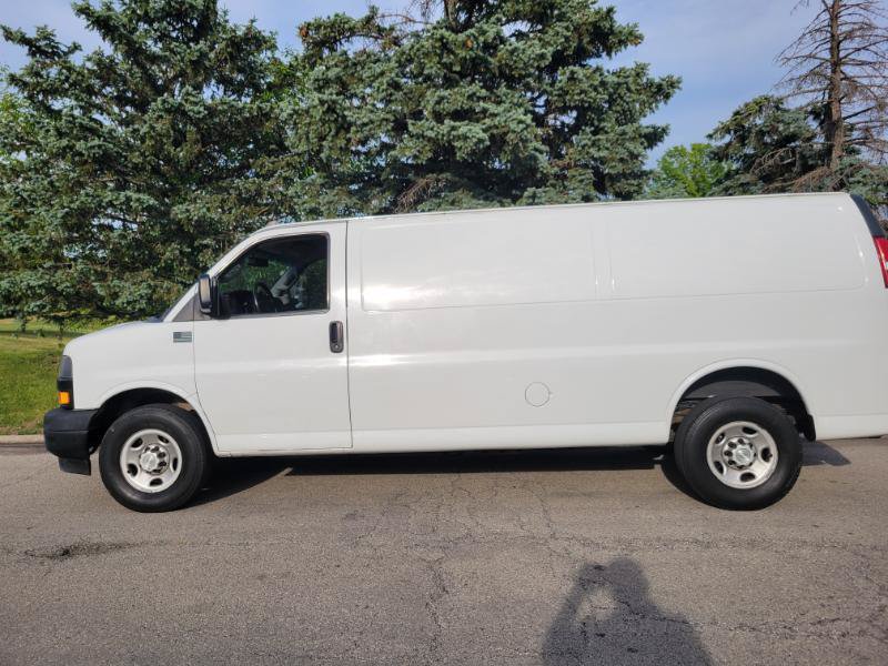 Used 2020 Chevrolet Express 2500 Extended w/ Communications Package RWD image 2