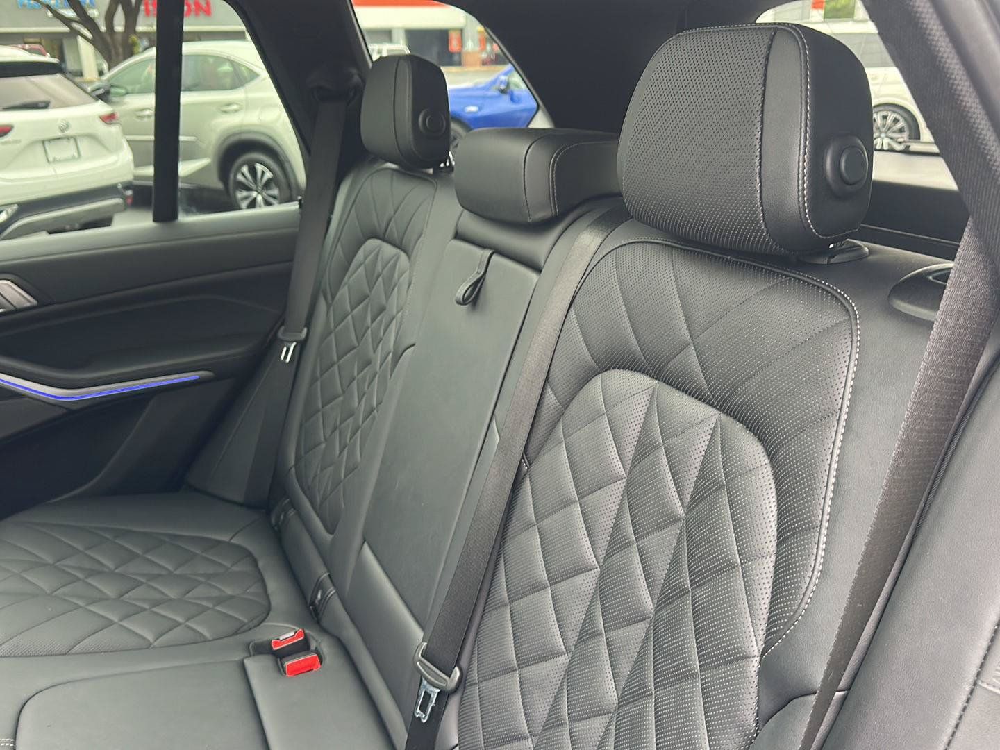 Used 2023 BMW X5 xDrive40i w/ M Sport Package AWD/4WD image 25