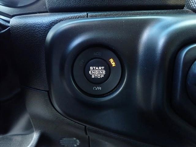 Used 2022 Jeep Wrangler Unlimited Sahara w/ Cold Weather Group AWD/4WD image 13
