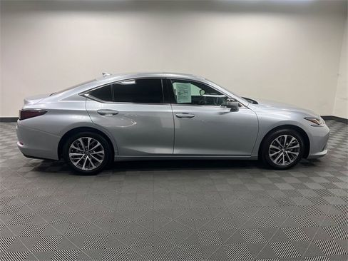 Certified 2024 Lexus ES 350 350 w/ Accessory Package (Z2) image 4