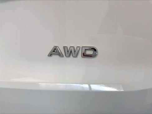 Used 2023 Nissan Rogue S image 28