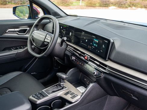 New 2026 Kia Sportage X-Line AWD/4WD image 8