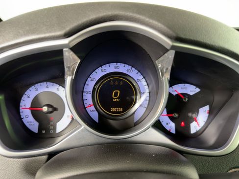 Used 2011 Cadillac SRX 2WD image 18