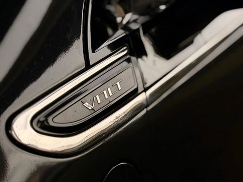 Used 2014 Chevrolet Volt Premium w/ Premium Trim Package image 16