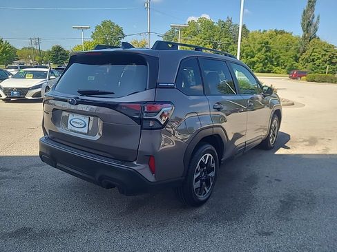 Used 2025 Subaru Forester Premium w/ Convenience Package #1 AWD/4WD image 6