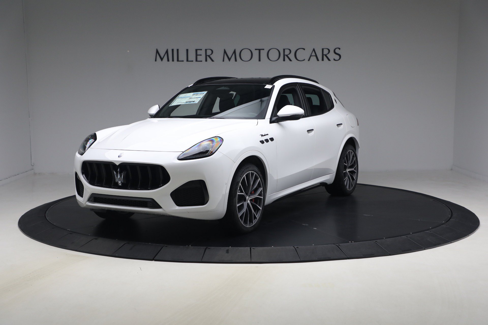 New 2026 Maserati Grecale Modena AWD/4WD image 2