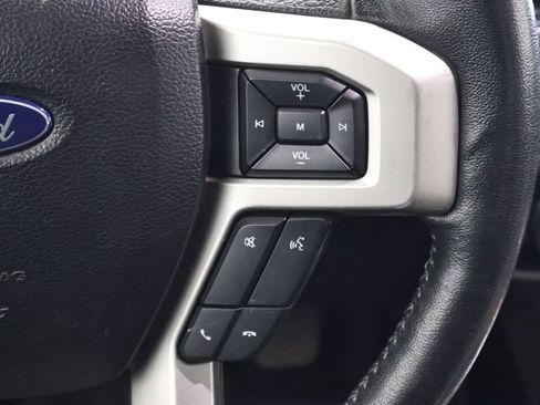 Certified 2018 Ford F150 Lariat image 26