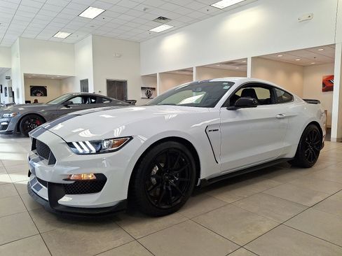 Used 2017 Ford Mustang Shelby GT350 w/ Electronics Package image 5