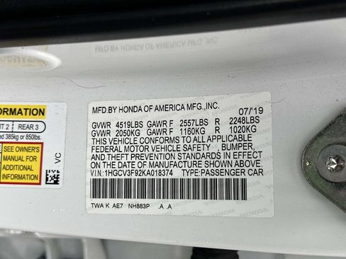 Used 2019 Honda Accord Touring image 32