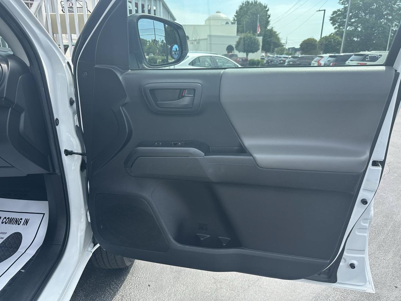 Used 2022 Toyota Tacoma SR RWD image 26