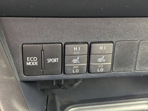 Used 2017 Toyota RAV4 SE AWD/4WD image 16