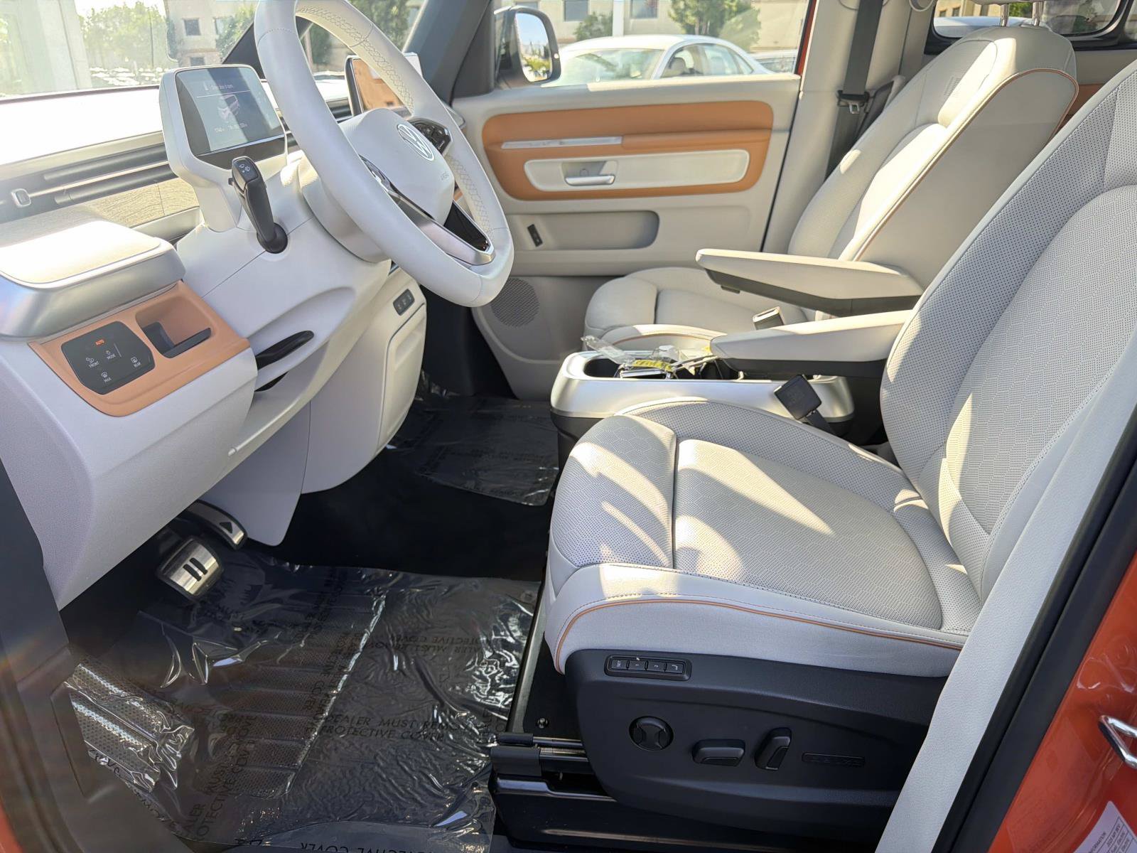 Certified 2025 Volkswagen ID. Buzz Pro S Plus RWD image 15