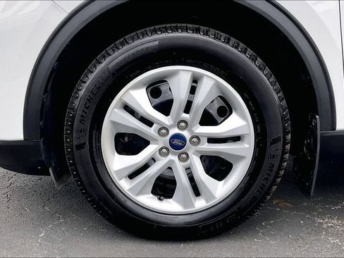 Certified 2022 Ford Escape S AWD/4WD image 8