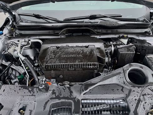 Used 2024 Honda Pilot Touring image 31