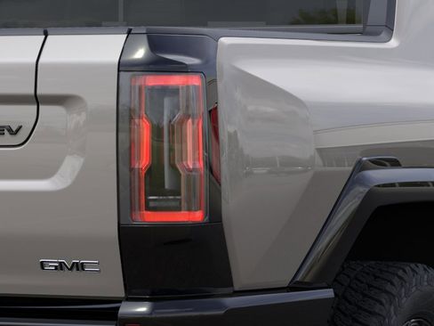 New 2026 GMC Hummer EV 4x4 Crew Cab image 35