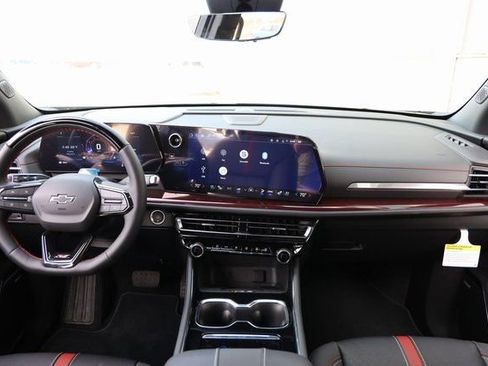 New 2026 Chevrolet Traverse RS image 11