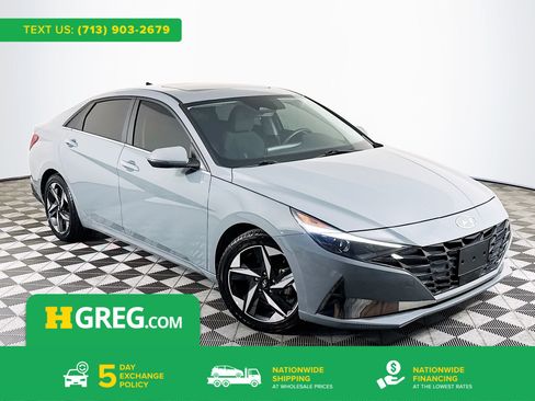 Used 2022 Hyundai Elantra SEL w/ Convenience + Premium Package FWD image 1