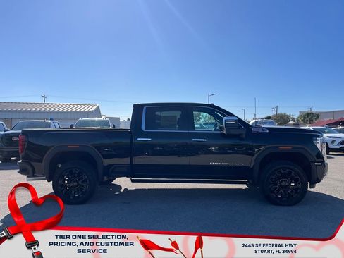 New 2026 GMC Sierra 2500 Denali w/ Denali Reserve Package image 8